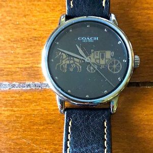 Beautiful Coach horse and carriage black watch. 48mm